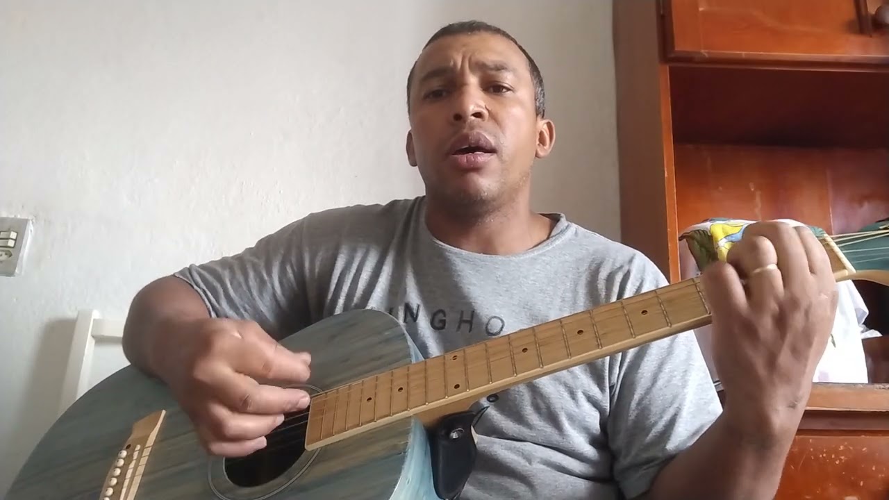 Lá na alva luz🎸