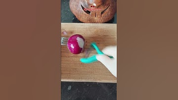 Onion Hacks : A fork + a strong peeler  = epic win ! #shorts #kitchenhacks #vegetablepeeler #onion