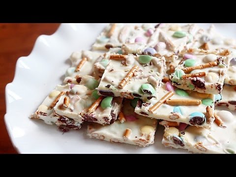 Video: Easter Pretzel