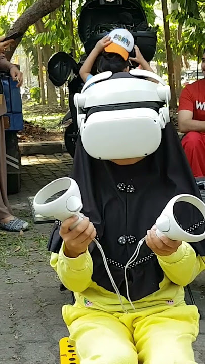 kaget main VR diangkat ke langit oleh pterodactyl dinosaurs, takut lihat atas bawah serasa nyata