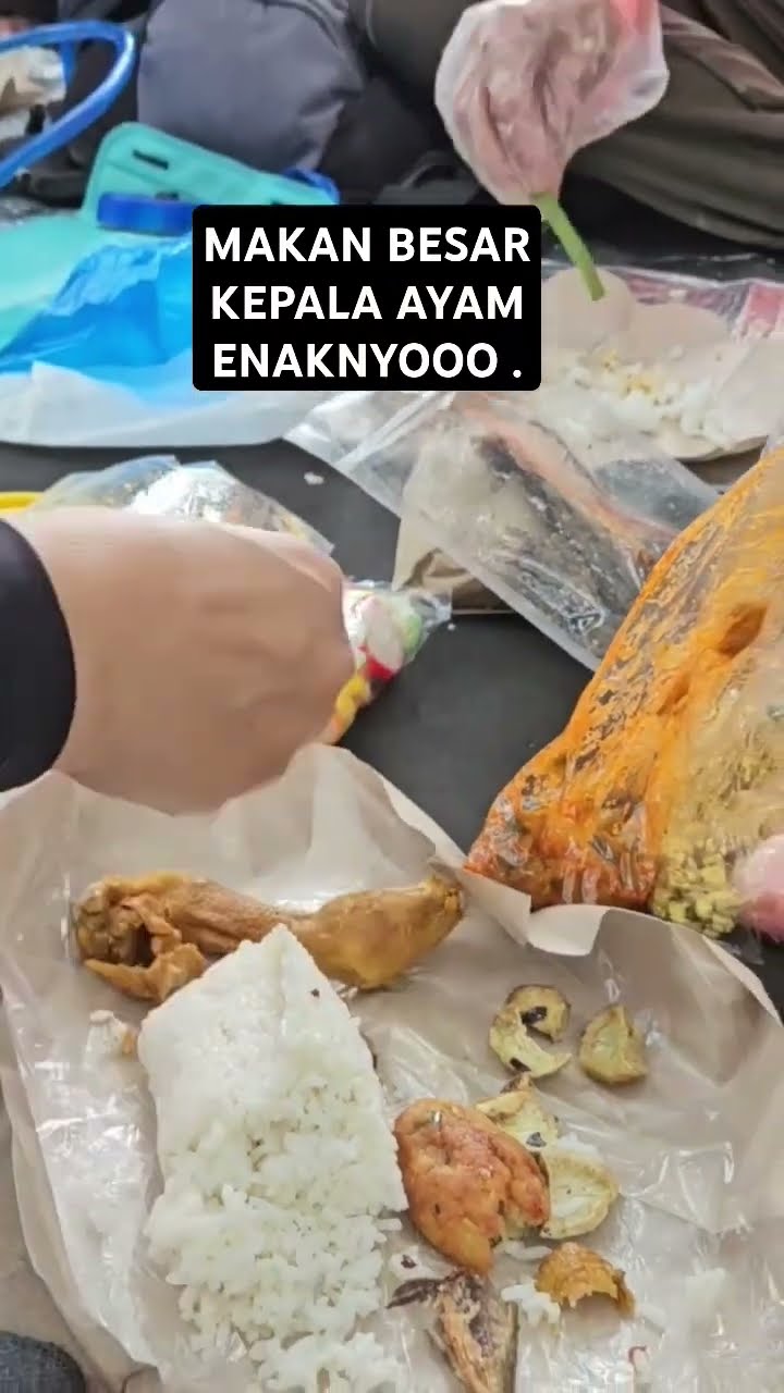 Makan Enak ...Dengan Kepala Ayam