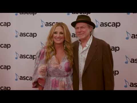 Lee Ann Womack accepts ASCAP Golden Note Award