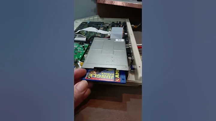 Amiga 500plus floppy and mini floppy eject 😁 #retro #amiga #cool