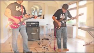 "Shoot To Thrill" In The Living Room (A SoloDallas/AC/DC Italia Cover) - The Schaffer Replica™ chords