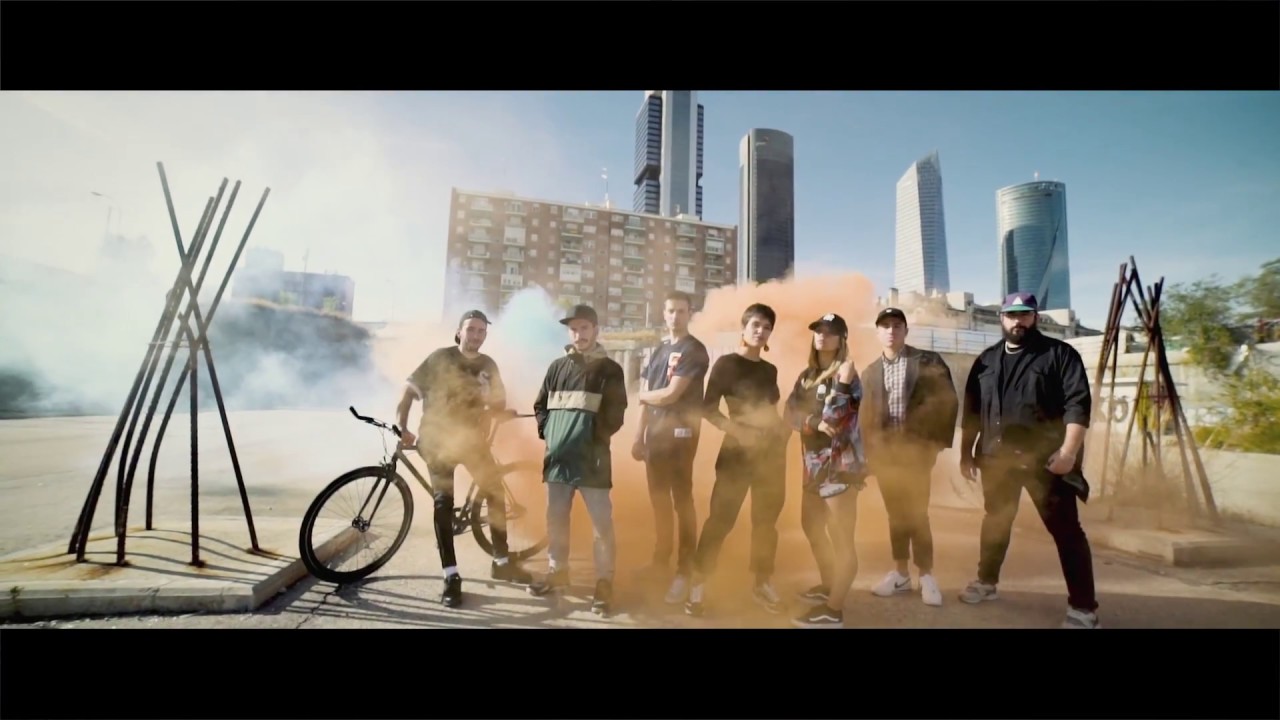 THE CLARITY | Welcome to the bright side.