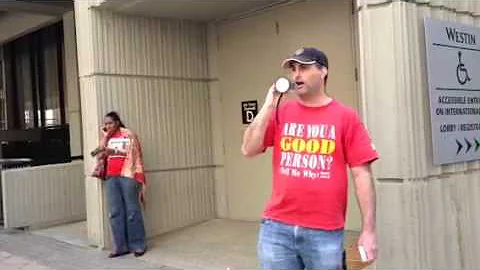 A Messianic Jew, Kevin Greenberg proclaims the Gos...