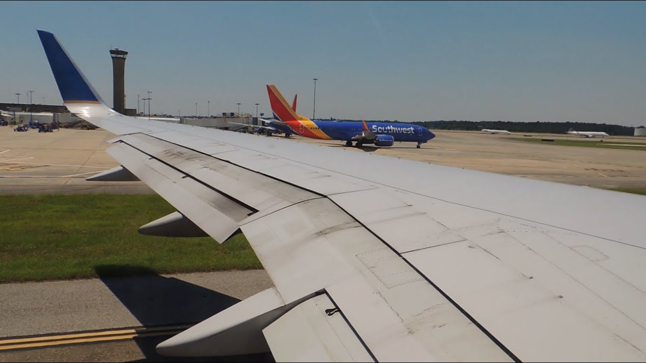 United Airlines Boeing 757-300 [N78866] pushback, start up, and takeoff from IAH
