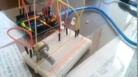 아두이노 가변저항과 광센서를 이용한 led제어(led control with potentiometer and photoresistor  made by arduino)
