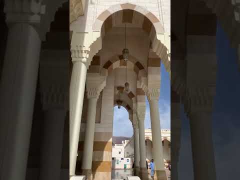 أذان مميز من جامع سيد الشهداء بأحد في المدينة المنورة