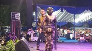 NIKEN SALINDRY FEAT WANDRA RESTUSIYAN  CAMPURSARI MAYANGAKARA - LIVE SIMBAR - TAMPO 