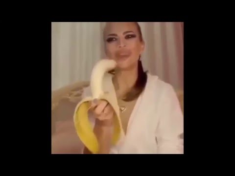 Лучшие Приколы ДЕВУШКА С БАНАНОМ VINE