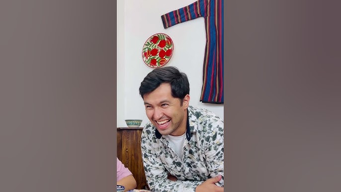 Azo parchalanib ketdi