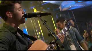 Download Lagu When You Look Me In The Eyes - Jonas Brothers On Much Music Live MP3