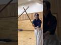 力を抜いて楽に動く古武道女子 居合 剣術