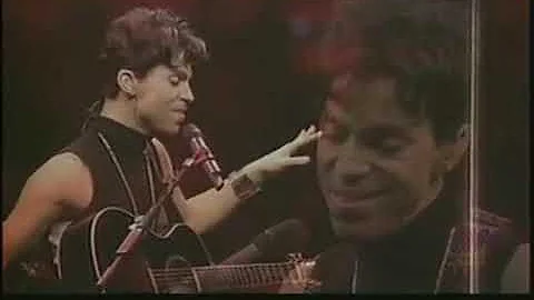 Prince - Little Red Corvette (Acoustic, Live at Staples Center: Musicology Tour 2004)