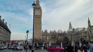 2 O'Clock Chimes at The Elizabeth Tower, London