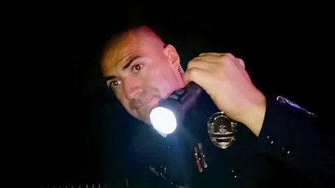 Officers conduct an illegal traffic stop #knowyourrights