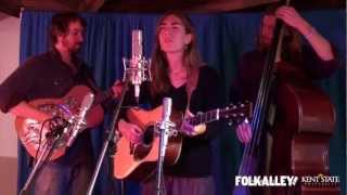 Video thumbnail of "The Stray Birds - Harlem (FolkAlley.com)"