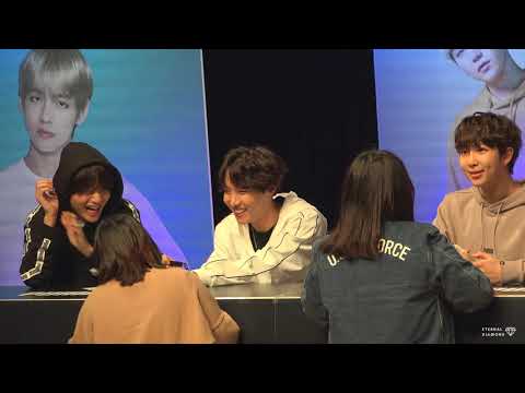 180408 [2/5] BTS Puma Turin fansign 4K (J-Hope focus)