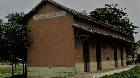 Quando foi inaugurada a primeira ferrovia no mundo?