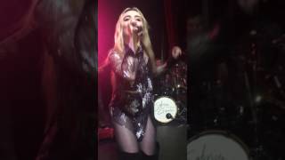 Feels Like Loneliness - Sabrina Carpenter (EVOLution Tour Kansas City, MO 11\/10\/2016)