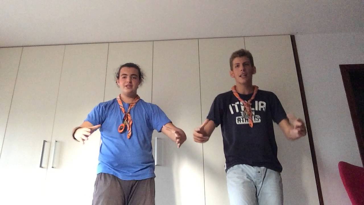 1° video - bans: u ciuffu e albero in mezzo al prato