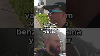 Arkadaşlar Arasında Eğlenceli Sakal Sohbeti