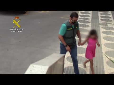 Video: Menneskerester Fundet I Søgning Efter Savnet Pige