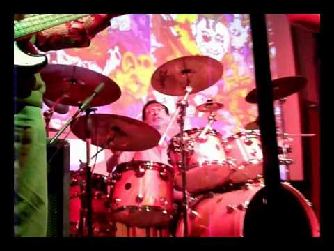 LAGHONIA LIVE 2010 - rock peruano