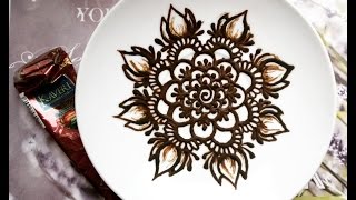 Роспись хной блюдца для кофе. Henna saucer for coffee
