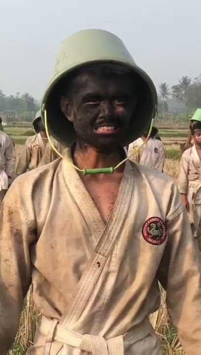 Mana matamu‼️mana gigimu ‼️ #lucu #tni #karate #comedy