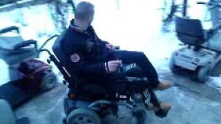 scaun electric handicap / carucior electric handicap.- - YouTube