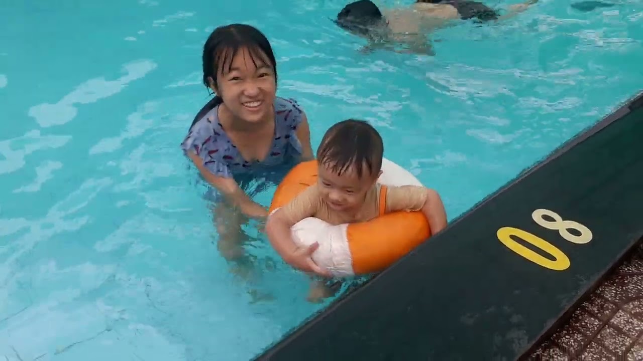 Anh Boss đi bơi # 25/09/2022