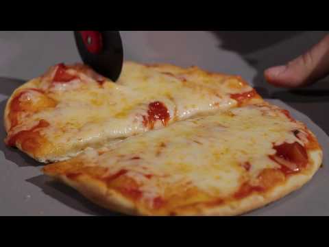 וִידֵאוֹ: כמה קל להכין מיני פיצה
