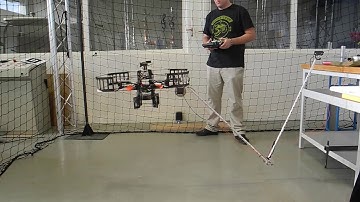 First tests on the flying parallel robot