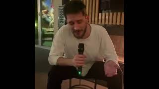 Uraz Kargılaroğlu’ndan ‘Telefonun Başında ‘I