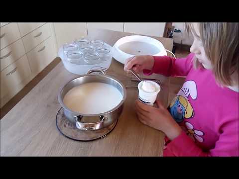 Video: Ako Vyrobiť Jogurt V Jogurtovači