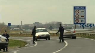 Des policiers belges arrêtés pour avoir fait passer la frontière française à des migrants