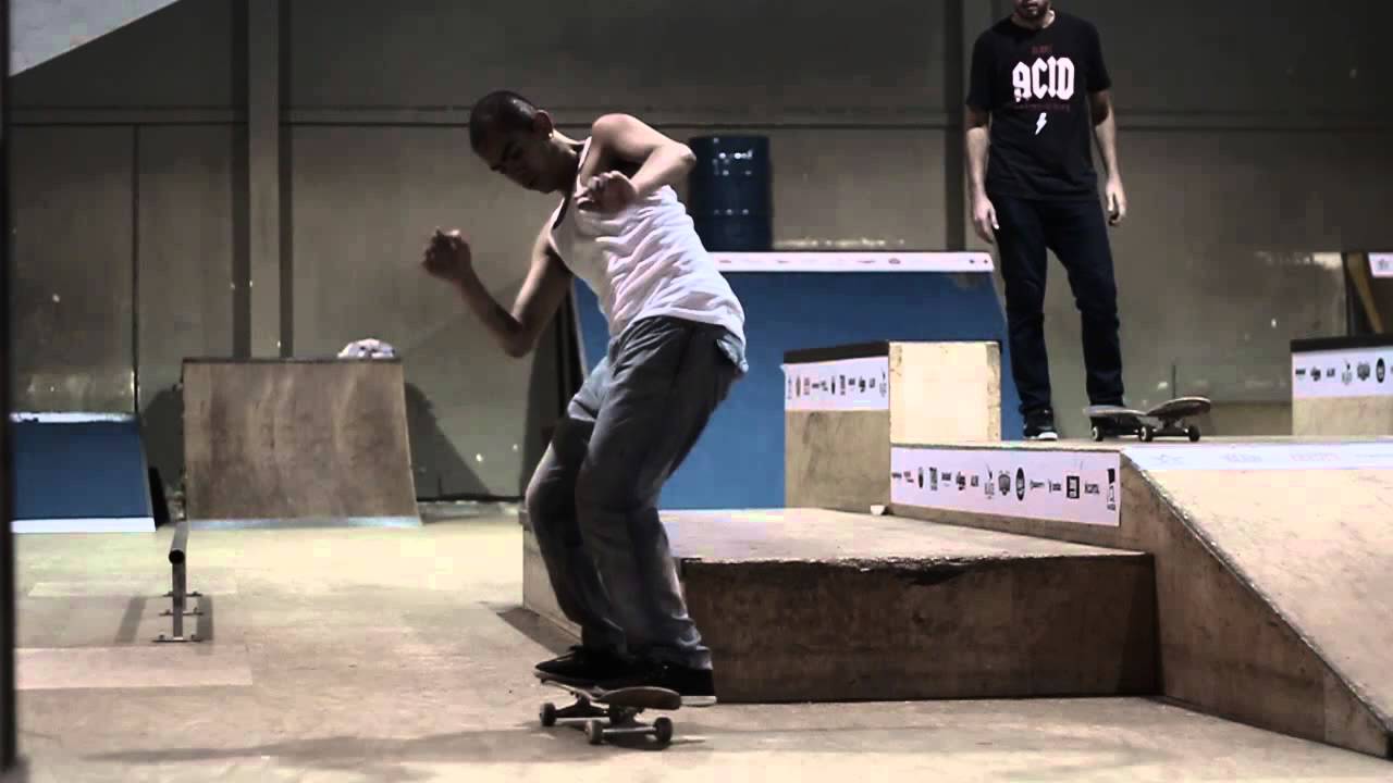 Felipe Andrei - Nollie casper flip crooked