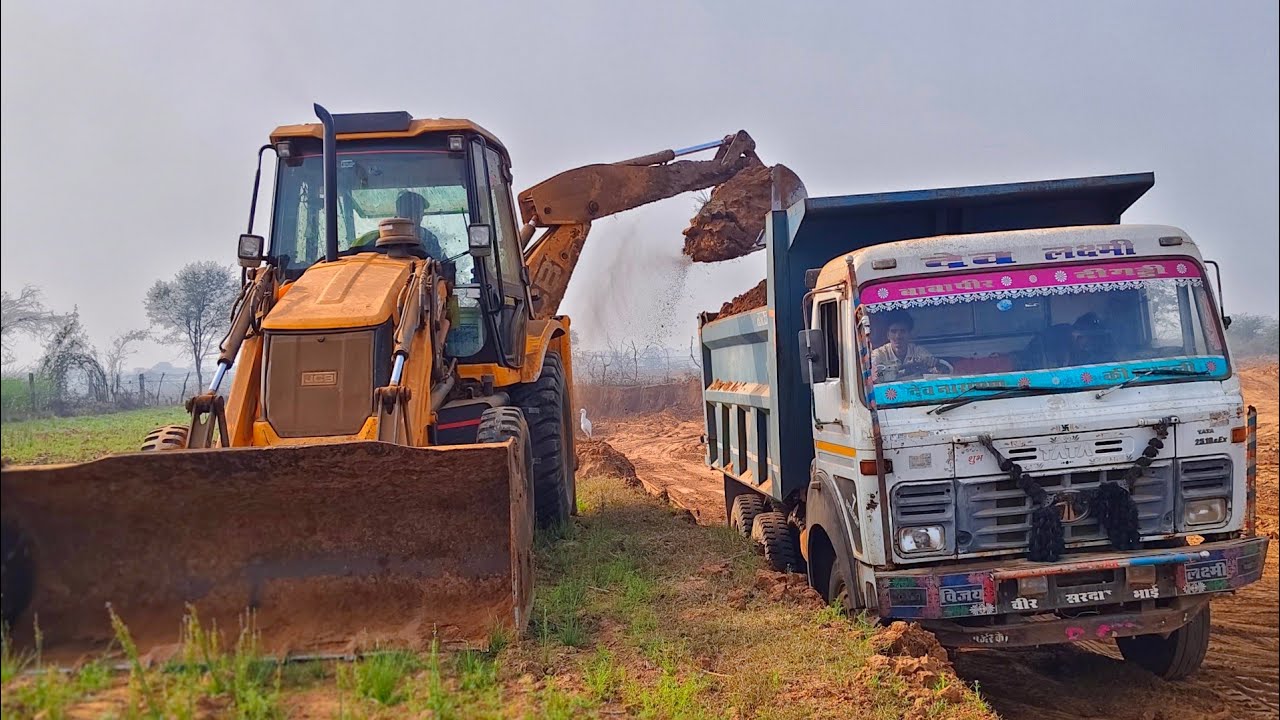 TATA DUMPER SIGNA AND JCB 3DX MACHINE TOP NEW MODEL STUCK IN MUD MIX IN NEAR KLIN HOME TRUCK