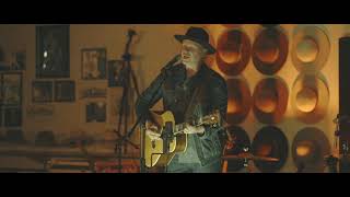 Jason Eady: French Summer Sun (LIVE)