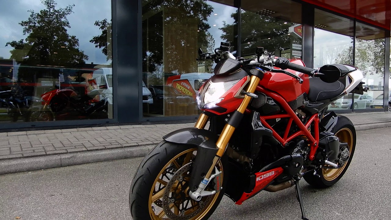 Ducati Streetfighter 1098S 2011 - YouTube