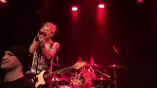 Sum 41 @ Cologne, GER 08/02/20 - Heads Will Roll (live premiere)