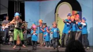 Kinderlied - Das Piratenlied - Kinderliedermacherin Mai Cocopelli chords