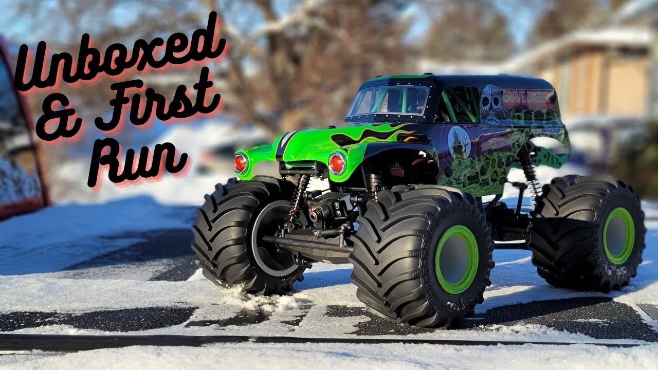 Losi LMT Grave Digger Unboxed and First Run. (Impressed!)