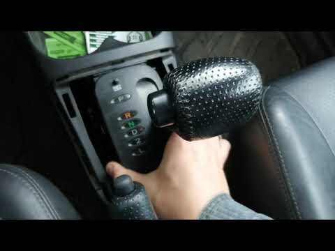 Замена лампочки в подсветки селектора АКПП Rav 4 2005 .