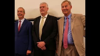 Rupert Lowe to sue Nigel Farage and Reform for defamation over 'false' allegations