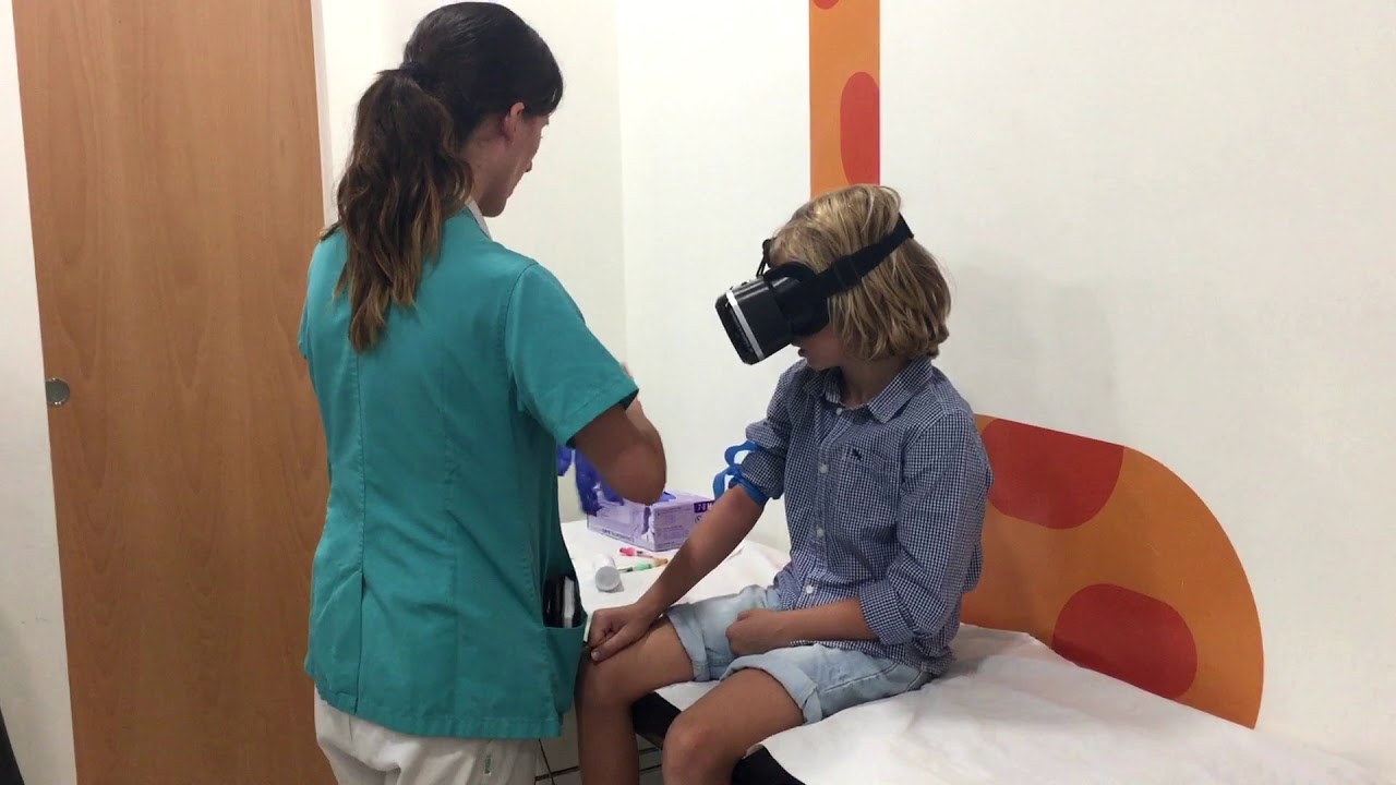 Gafas de realidad virtual para niños en urgencias