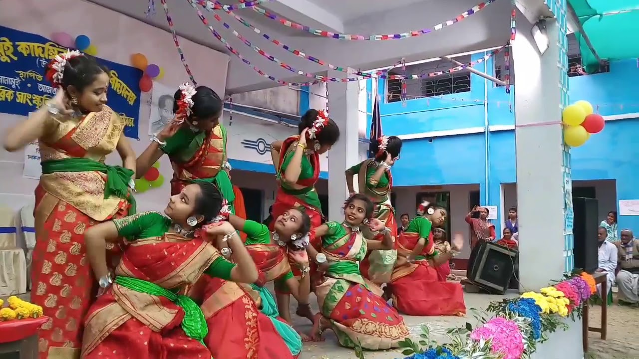 Kalo jole kuchla tole dublo sonaton/ dance performance /Sonamui Kadambini Balika Vidyalaya H.S