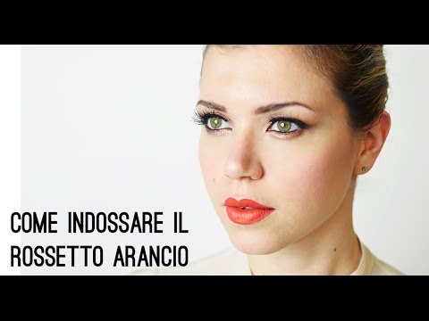 Video: Come indossare il rossetto arancione (con immagini)